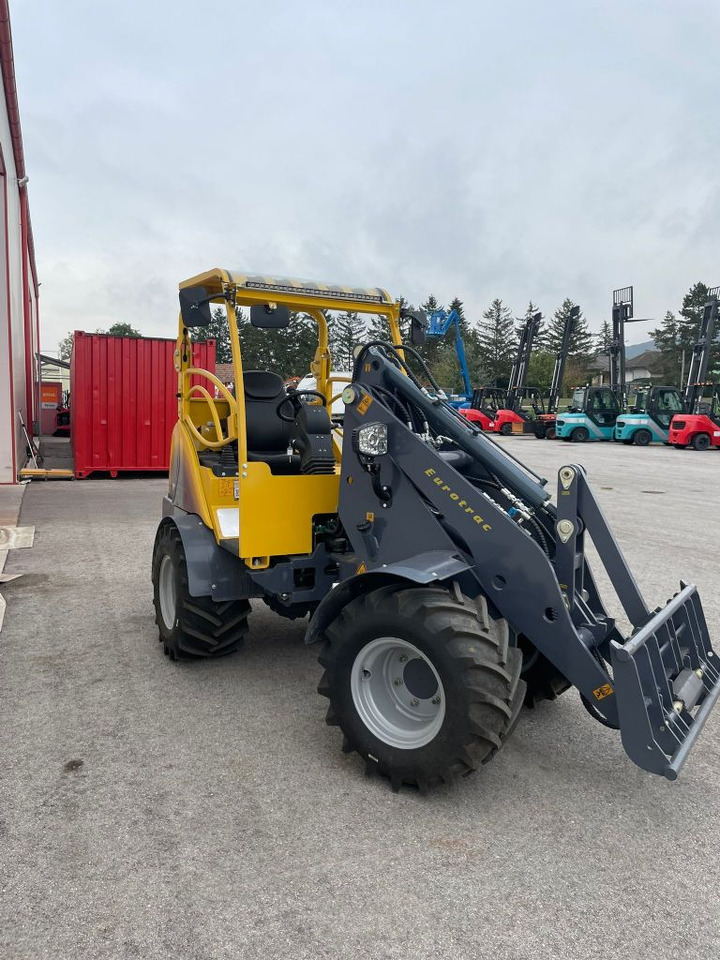 Eurotrac Eurotrac 820/W12S - Încărcător frontal pe pneuri: Foto 4 Eurotrac Eurotrac 820/W12S - Încărcător frontal pe pneuri: Foto 4