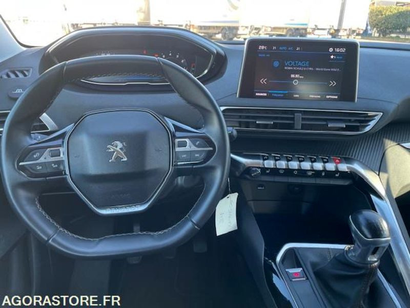 3008 ACTIVE 1.2i 130cv- 2018- 94200 KM - SUV: Foto 5 3008 ACTIVE 1.2i 130cv- 2018- 94200 KM - SUV: Foto 5