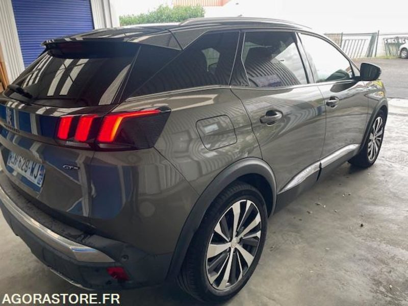 3008 GT 2.0 HDI 180cv EAT6 -12/2016 - 130600 KM - SUV: Foto 3 3008 GT 2.0 HDI 180cv EAT6 -12/2016 - 130600 KM - SUV: Foto 3