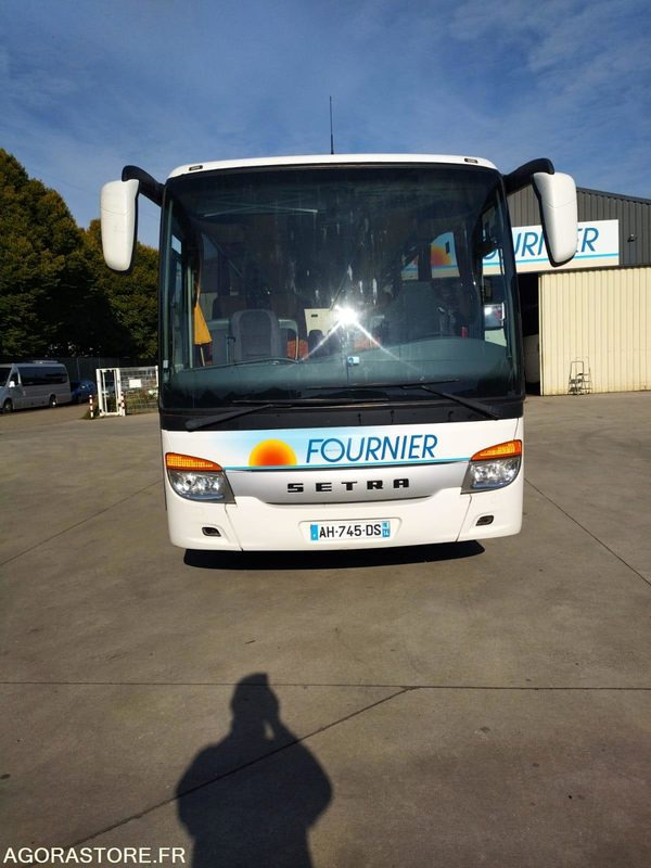 AUTOCAR SETRA 415 GT / 49 PLACES+WC / BVM / 1ERE MAIN / 556527 KM ORIGINE - Autocar: Foto 1 AUTOCAR SETRA 415 GT / 49 PLACES+WC / BVM / 1ERE MAIN / 556527 KM ORIGINE - Autocar: Foto 1