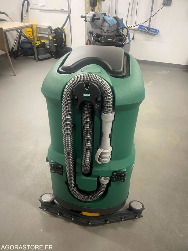 AUTOLAVEUSE BOMA TEMPO RIDE 55 - Mașină de spălat pardoseli: Foto 3 AUTOLAVEUSE BOMA TEMPO RIDE 55 - Mașină de spălat pardoseli: Foto 3