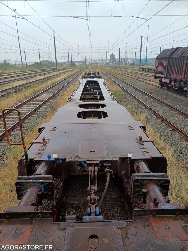 Wagon plat intermodal type Sggnss – modèle 6432B0-4, 72 pieds - 2003 (ref 1314) - Alte utilaje: Foto 2 Wagon plat intermodal type Sggnss – modèle 6432B0-4, 72 pieds - 2003 (ref 1314) - Alte utilaje: Foto 2