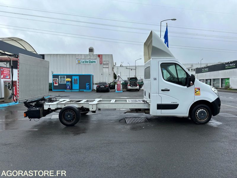 Renault Master III 2.3 DCI Plateau avec Hayon - Autoutilitară: Foto 5 Renault Master III 2.3 DCI Plateau avec Hayon - Autoutilitară: Foto 5
