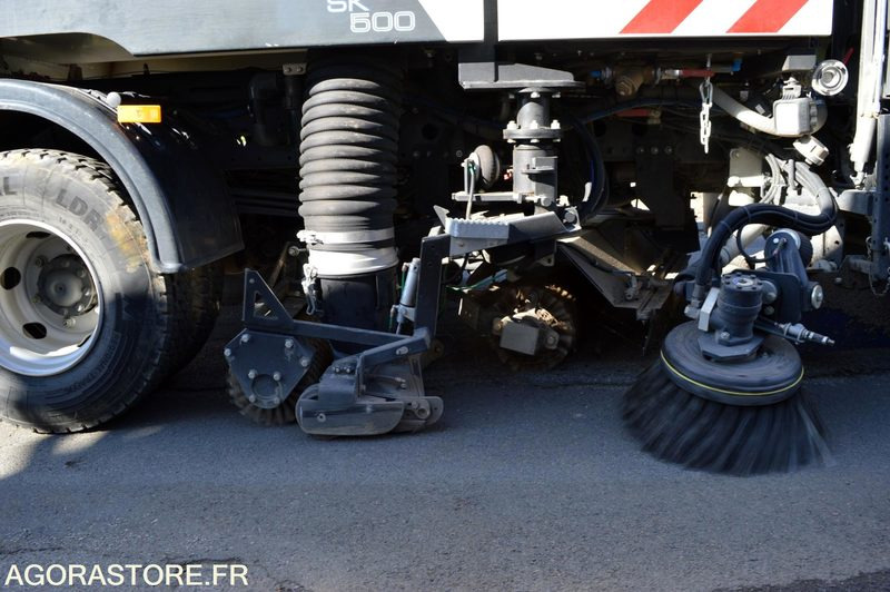 BALAYEUSE MERCEDES ATEGO 95000kms 2019 - Măturătoare stradală: Foto 4 BALAYEUSE MERCEDES ATEGO 95000kms 2019 - Măturătoare stradală: Foto 4