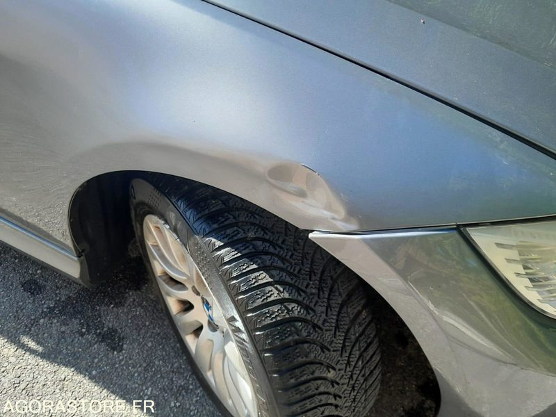 BMW 320 D TOURING - 2010 - 214562km - Mașină break: Foto 4 BMW 320 D TOURING - 2010 - 214562km - Mașină break: Foto 4