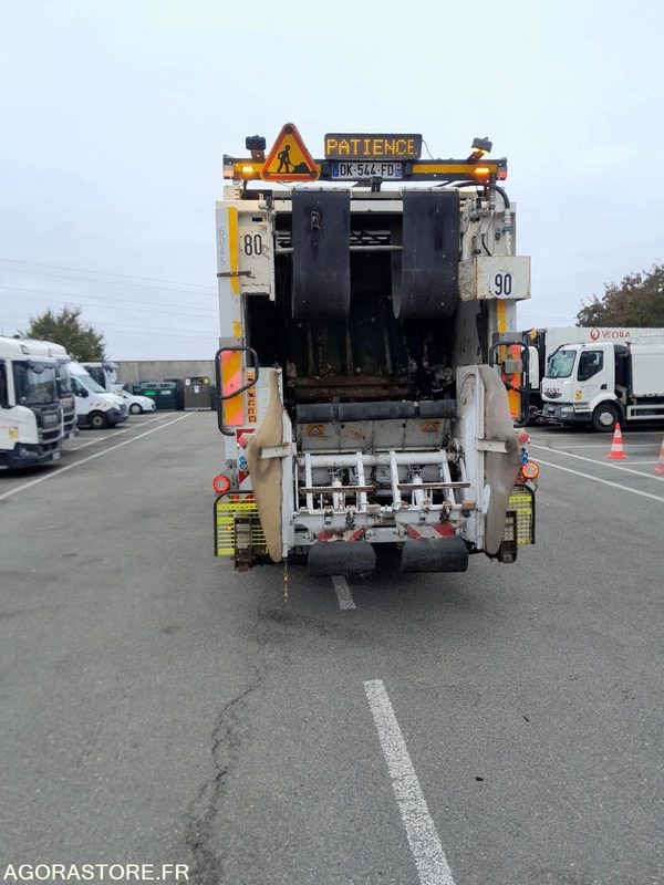 BOM 19T SCANIA GNC NON ROULANT (6045-66ICAM571X) - Autogunoiere: Foto 3 BOM 19T SCANIA GNC NON ROULANT (6045-66ICAM571X) - Autogunoiere: Foto 3