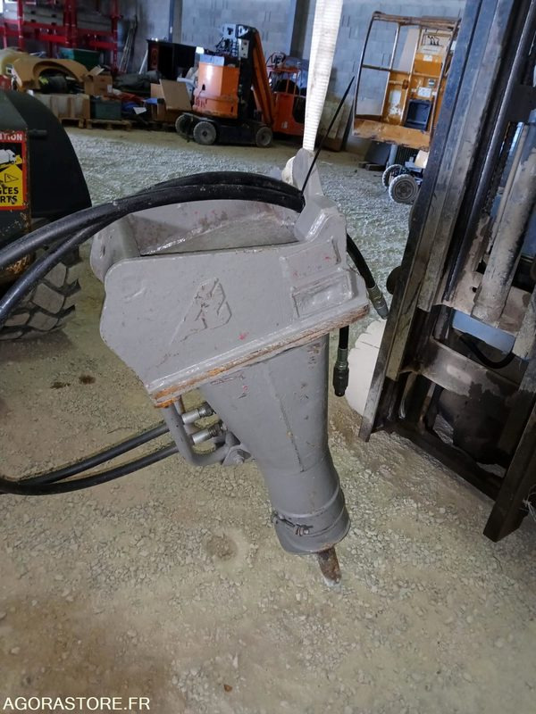 BRH MONTABERT SC16 Arden QA10 - Ciocan hidraulic: Foto 3 BRH MONTABERT SC16 Arden QA10 - Ciocan hidraulic: Foto 3