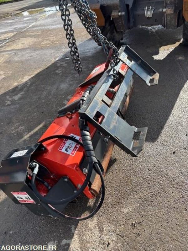 BROYEUR A FLEAU MURATORI MT2015155 2015 155CM POUR SKID - Utilaje pentru gradina: Foto 4 BROYEUR A FLEAU MURATORI MT2015155 2015 155CM POUR SKID - Utilaje pentru gradina: Foto 4