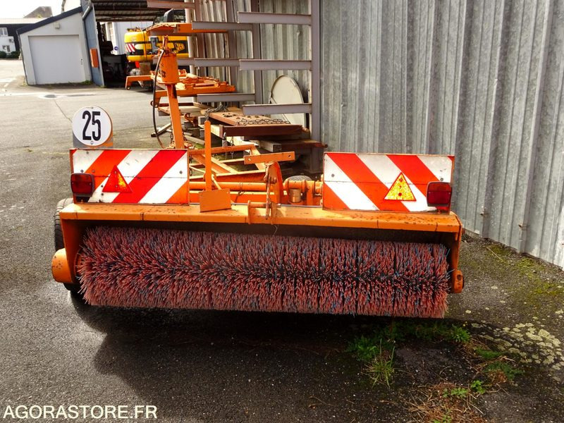 Balayeuse - Măturătoare stradală: Foto 3 Balayeuse - Măturătoare stradală: Foto 3