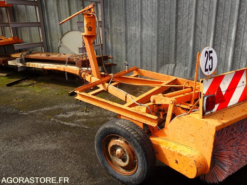 Balayeuse - Măturătoare stradală: Foto 4 Balayeuse - Măturătoare stradală: Foto 4