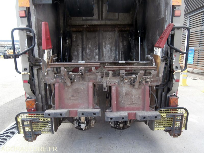 Benne Renault Premium 29HAB2 SEMAT - 2008 - 185600 kms - Autogunoiere: Foto 5 Benne Renault Premium 29HAB2 SEMAT - 2008 - 185600 kms - Autogunoiere: Foto 5