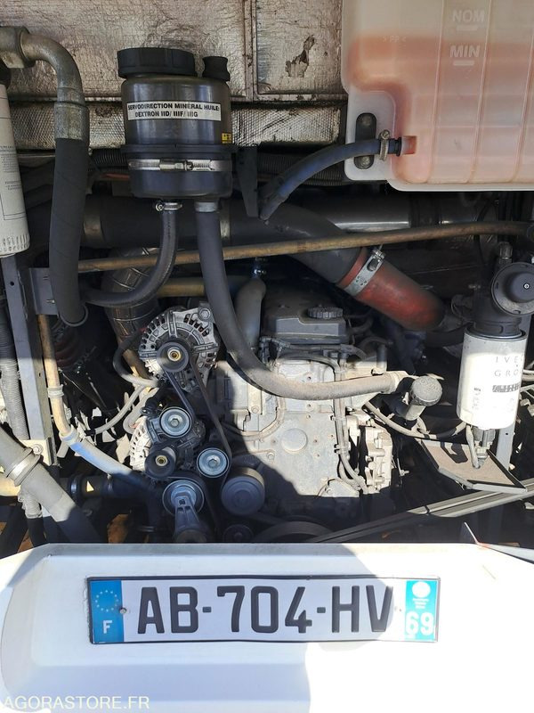 CAR-IRISBUS-RECREO N°12054(7590)-MEC-2009/276061 KM-AB704HV - Autobuz școlar: Foto 5 CAR-IRISBUS-RECREO N°12054(7590)-MEC-2009/276061 KM-AB704HV - Autobuz școlar: Foto 5