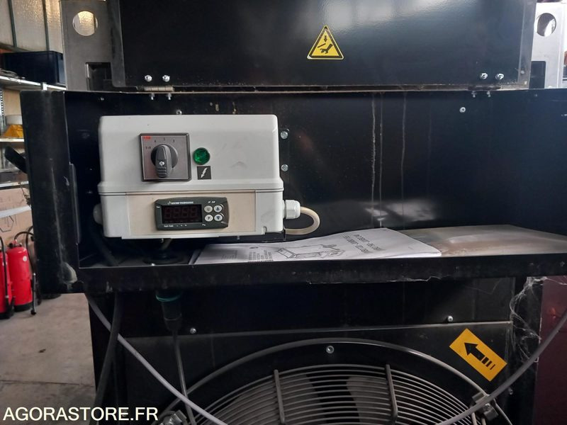 CHAUFFAGE AIR CHAUD FIOUL N° SERIE 53700548 - 2017 - Unealtă/ Echipament: Foto 3 CHAUFFAGE AIR CHAUD FIOUL N° SERIE 53700548 - 2017 - Unealtă/ Echipament: Foto 3