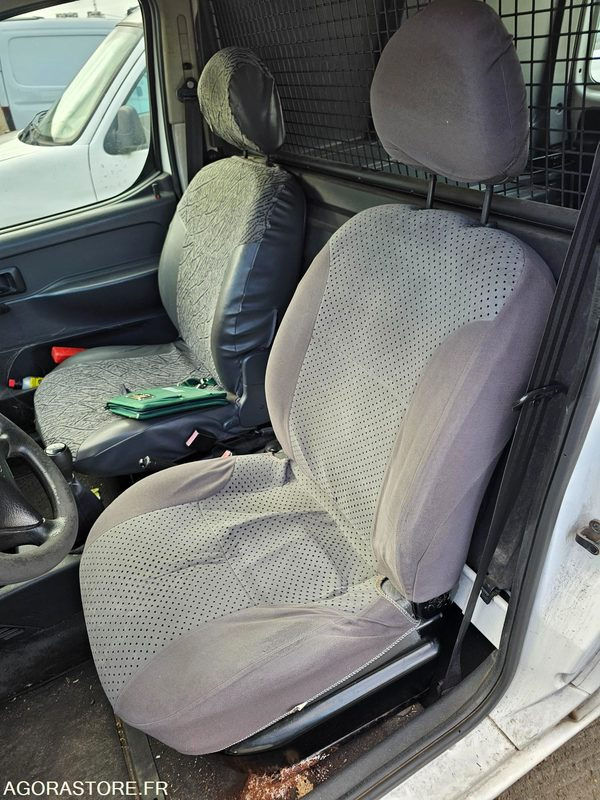 CITROEN BERLINGO - 2005 - 195086KM - 212END92 - Autoutilitară compactă: Foto 5 CITROEN BERLINGO - 2005 - 195086KM - 212END92 - Autoutilitară compactă: Foto 5