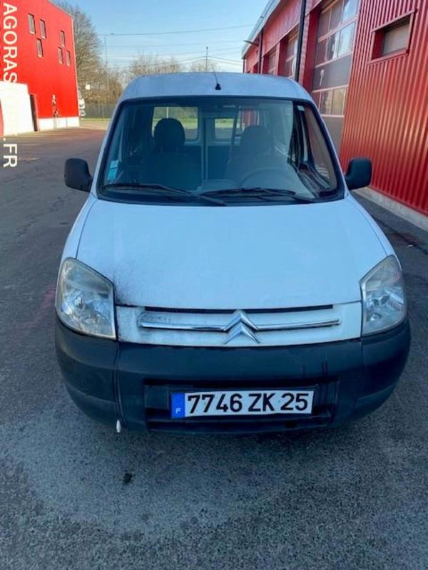 CITROEN BERLINGO ESS GPL 2499 - Autoutilitară compactă: Foto 1 CITROEN BERLINGO ESS GPL 2499 - Autoutilitară compactă: Foto 1