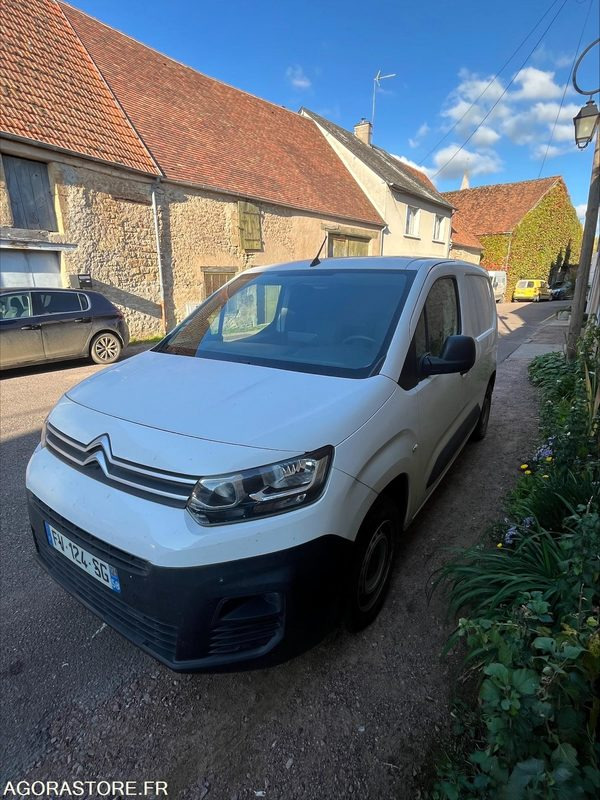 CITROEN BERLINGO ISOTHERME (portage de repas) - Autoutilitară compactă: Foto 1 CITROEN BERLINGO ISOTHERME (portage de repas) - Autoutilitară compactă: Foto 1