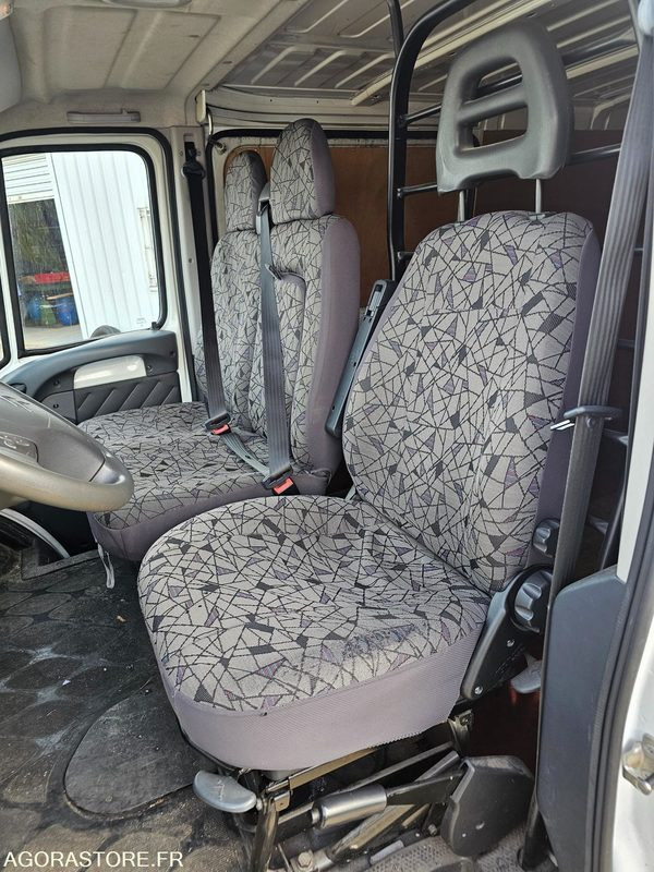 CITROEN JUMPER - 2003 - 34970KM - 405DVA92 - Dubă: Foto 5 CITROEN JUMPER - 2003 - 34970KM - 405DVA92 - Dubă: Foto 5