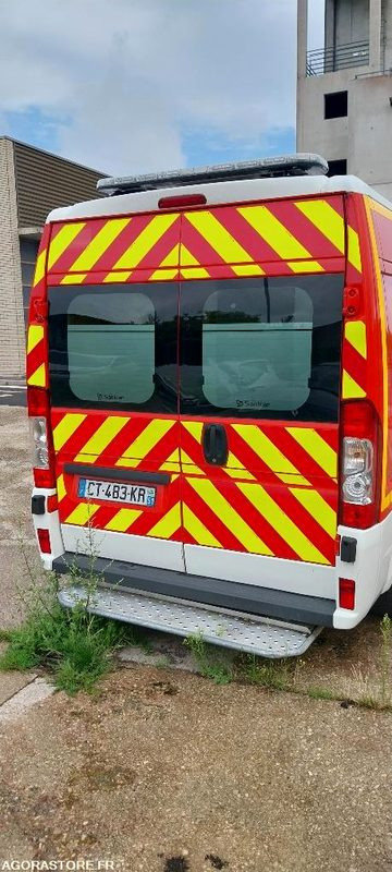 CITROEN JUMPER NON ROULANT - Ambulanță: Foto 4 CITROEN JUMPER NON ROULANT - Ambulanță: Foto 4