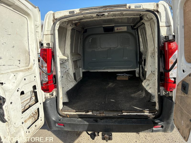 CITROEN JUMPY 2011 - Autoutilitară compactă: Foto 3 CITROEN JUMPY 2011 - Autoutilitară compactă: Foto 3