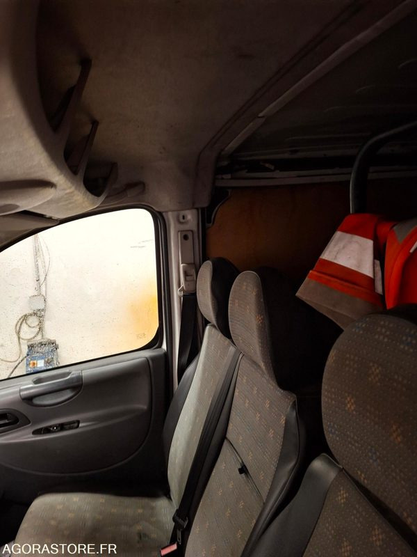 CITROEN JUMPY FT 10 L1H1 20HDI - Autoutilitară compactă: Foto 3 CITROEN JUMPY FT 10 L1H1 20HDI - Autoutilitară compactă: Foto 3