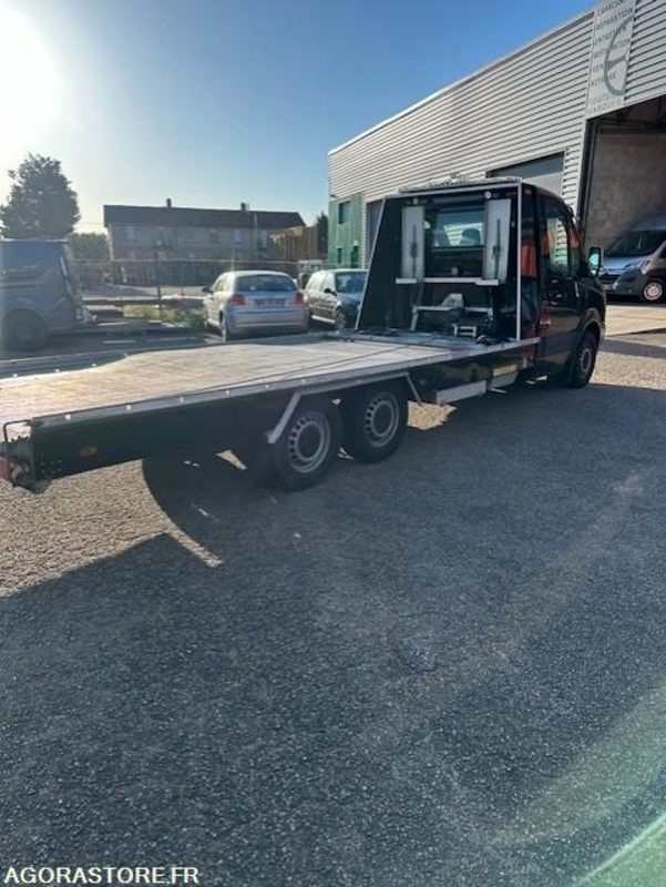 CRAFTER DEPANNEUSE VASP PTE VOITURE CARTE BLANCHE - 2007 - 393000km - Camion: Foto 2 CRAFTER DEPANNEUSE VASP PTE VOITURE CARTE BLANCHE - 2007 - 393000km - Camion: Foto 2