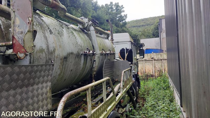 Camion Hydrocureur Renault - Maşină pentru vidanjări: Foto 5 Camion Hydrocureur Renault - Maşină pentru vidanjări: Foto 5