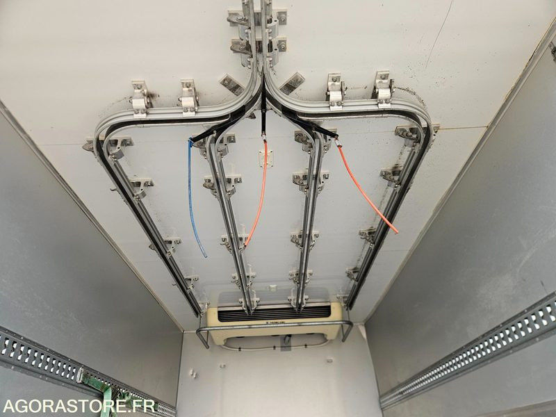 IVECO DAILY 72C21 PORTE VIANDE FRIGORIFIQUE - 2017 - 360 000KM - Camion: Foto 5 IVECO DAILY 72C21 PORTE VIANDE FRIGORIFIQUE - 2017 - 360 000KM - Camion: Foto 5