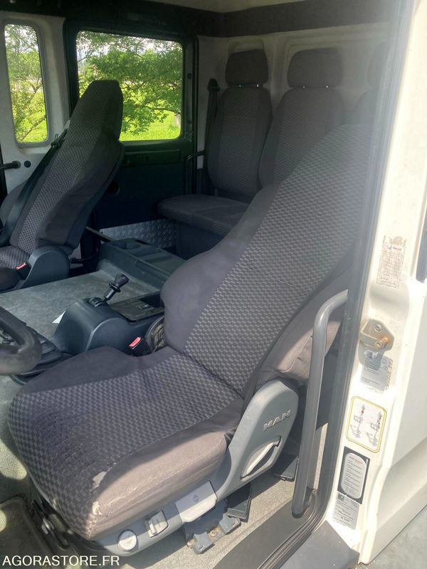Camion MAN TGM 18.240 / 2008 / 357000KMS: Foto 11
