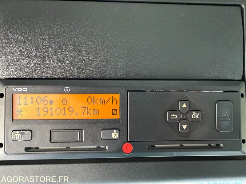 Leasing de Mercedes Antos 1824 caisson hayon dhollandia 3t - 193000km-2017 Mercedes Antos 1824 caisson hayon dhollandia 3t - 193000km-2017: Foto 12 Leasing de Mercedes Antos 1824 caisson hayon dhollandia 3t - 193000km-2017 Mercedes Antos 1824 caisson hayon dhollandia 3t - 193000km-2017: Foto 12