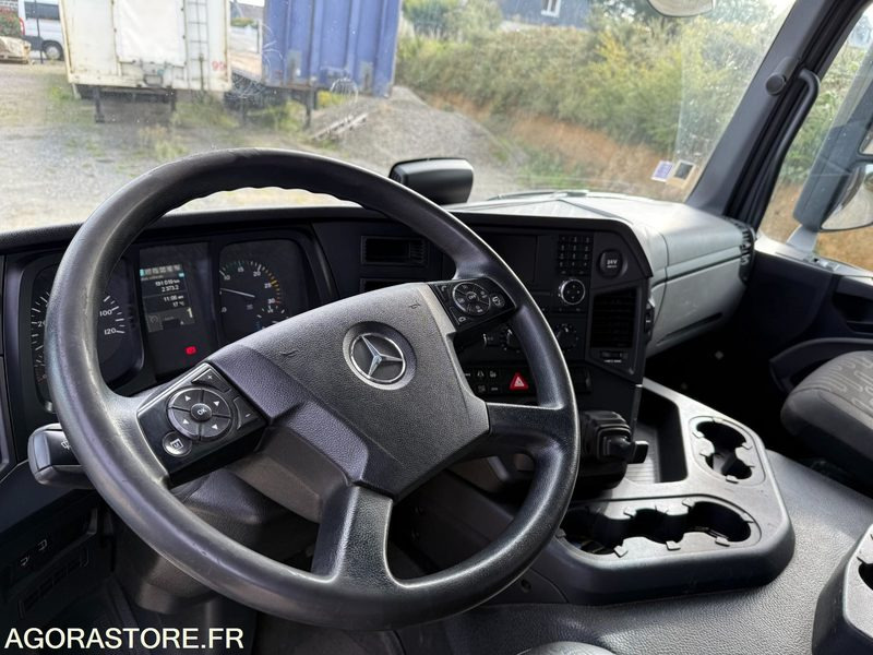 Leasing de Mercedes Antos 1824 caisson hayon dhollandia 3t - 193000km-2017 Mercedes Antos 1824 caisson hayon dhollandia 3t - 193000km-2017: Foto 7 Leasing de Mercedes Antos 1824 caisson hayon dhollandia 3t - 193000km-2017 Mercedes Antos 1824 caisson hayon dhollandia 3t - 193000km-2017: Foto 7