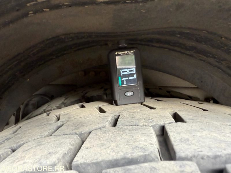 Leasing de Mercedes Antos 1824 caisson hayon dhollandia 3t - 193000km-2017 Mercedes Antos 1824 caisson hayon dhollandia 3t - 193000km-2017: Foto 18 Leasing de Mercedes Antos 1824 caisson hayon dhollandia 3t - 193000km-2017 Mercedes Antos 1824 caisson hayon dhollandia 3t - 193000km-2017: Foto 18