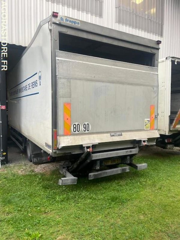 POID LOURD RENAULT MIDLUM - Camion: Foto 2 POID LOURD RENAULT MIDLUM - Camion: Foto 2