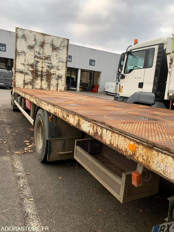 Porteur plateau DAF LF 18.250 - 2004 - 418000 Kms - Camion: Foto 4 Porteur plateau DAF LF 18.250 - 2004 - 418000 Kms - Camion: Foto 4