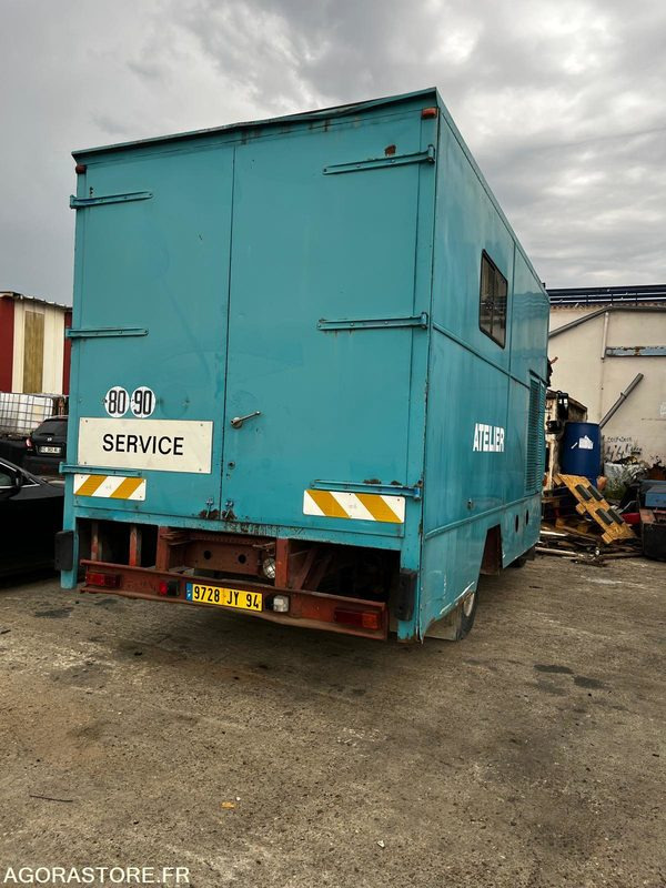 RENAULT JK 75 équipé ATELIER 1986 122747 km - Camion: Foto 4 RENAULT JK 75 équipé ATELIER 1986 122747 km - Camion: Foto 4