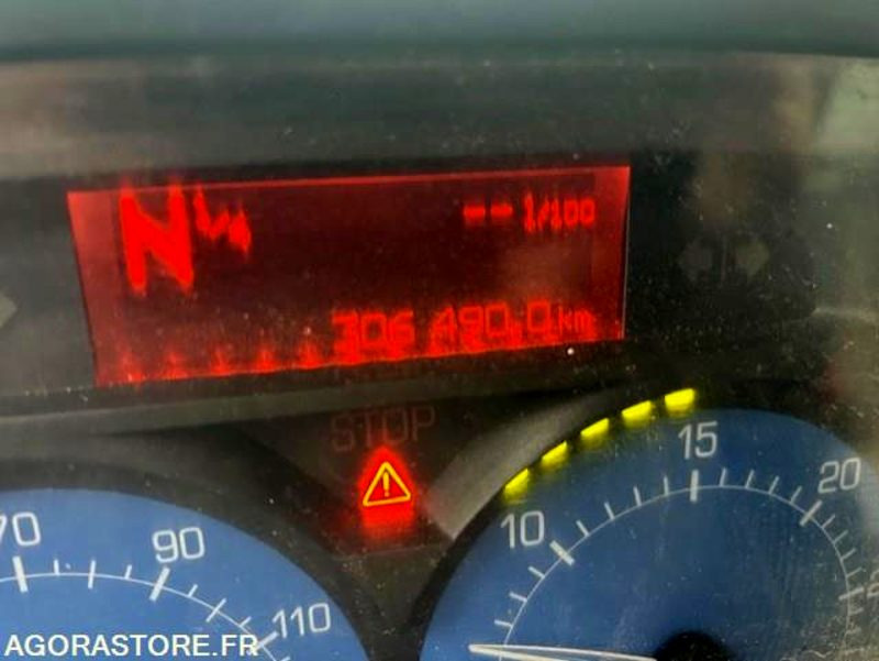 RENAULT KERAX - 2003 - 305000km - Camion: Foto 4 RENAULT KERAX - 2003 - 305000km - Camion: Foto 4