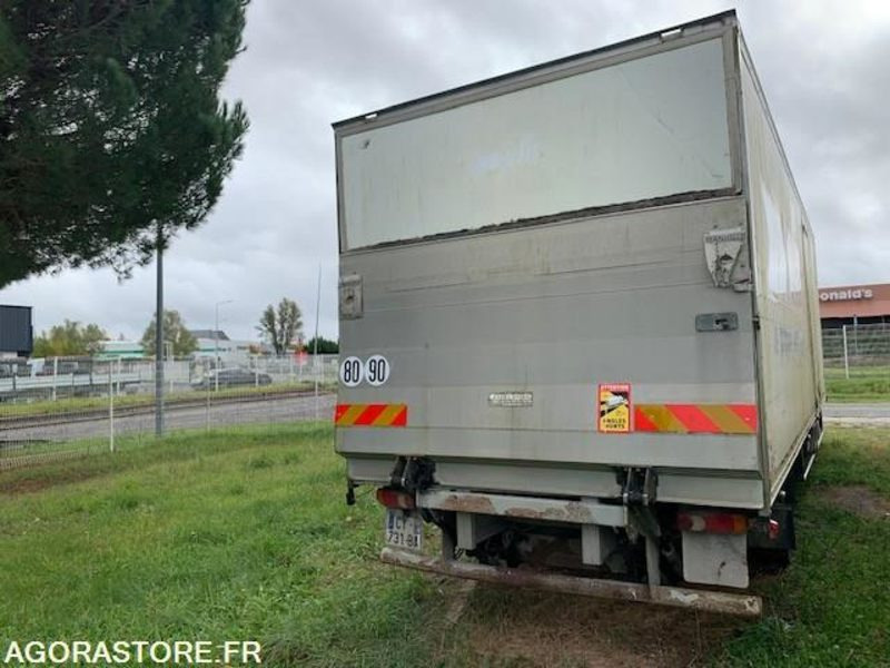 RENAULT MIDLUM 11T - 2004 - 593365 KMS - Camion: Foto 4 RENAULT MIDLUM 11T - 2004 - 593365 KMS - Camion: Foto 4