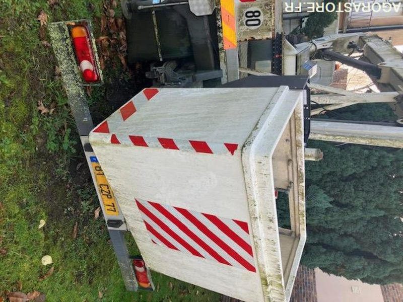 Renault Midliner (Nacelle) 2003 - 18441 kms - Camion: Foto 5 Renault Midliner (Nacelle) 2003 - 18441 kms - Camion: Foto 5