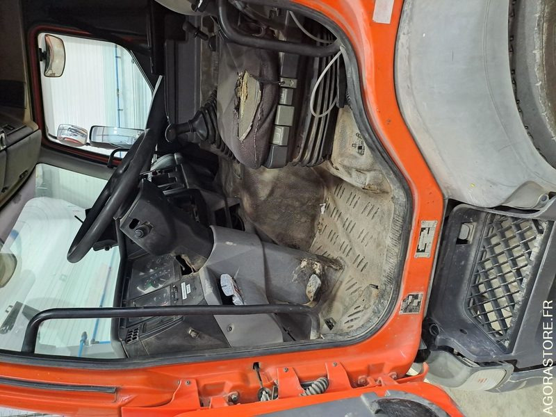 Renault Premium - 2002 - 245200kms (P2001104) - Camion: Foto 4 Renault Premium - 2002 - 245200kms (P2001104) - Camion: Foto 4