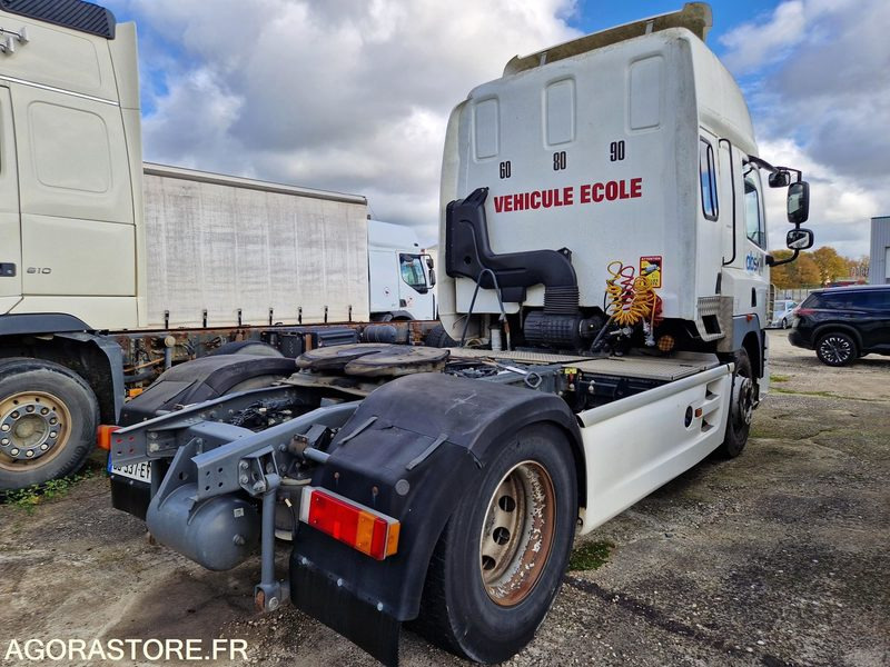 DAF CF 85.360 - 2012 - 241565 Kms - CB337EY - Cap tractor: Foto 3 DAF CF 85.360 - 2012 - 241565 Kms - CB337EY - Cap tractor: Foto 3