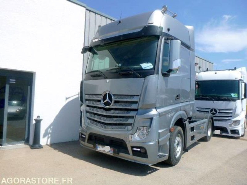 MERCEDES ACTROS 1845 GRANDE CABINE - 2012 - IMMATRICULATION SLOVENE - Cap tractor: Foto 1 MERCEDES ACTROS 1845 GRANDE CABINE - 2012 - IMMATRICULATION SLOVENE - Cap tractor: Foto 1