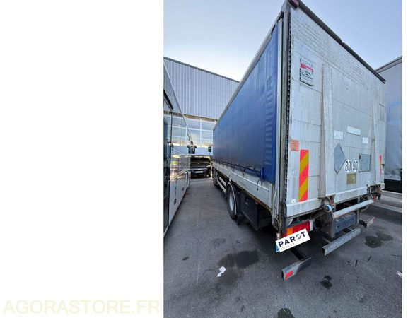 RENAULT 320 DCI - 2006 - 549 396km - Cap tractor: Foto 3 RENAULT 320 DCI - 2006 - 549 396km - Cap tractor: Foto 3