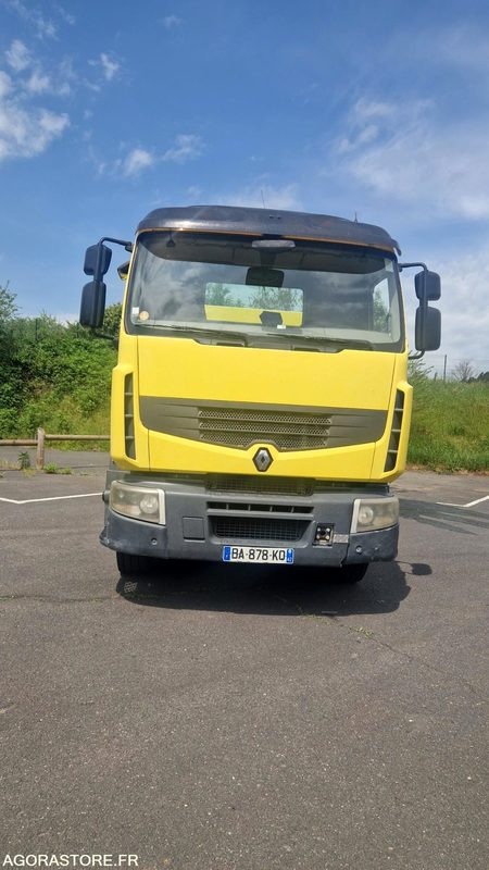 RENAULT PREMIUM LANDER 460.26 6X4 - 2010 - 453186 KM - P2102584 - Cap tractor: Foto 1 RENAULT PREMIUM LANDER 460.26 6X4 - 2010 - 453186 KM - P2102584 - Cap tractor: Foto 1