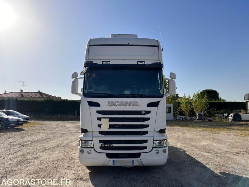 SCANIA R490 - 2017 - 975 000 KM - Cap tractor: Foto 2 SCANIA R490 - 2017 - 975 000 KM - Cap tractor: Foto 2