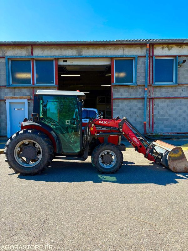 TRACTEUR MASSEY FERGUSSEN - Cap tractor: Foto 4 TRACTEUR MASSEY FERGUSSEN - Cap tractor: Foto 4
