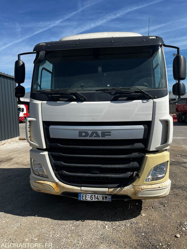 Tracteur DAF 4x2 CF - 2016 / 309955 KM - Cap tractor: Foto 1 Tracteur DAF 4x2 CF - 2016 / 309955 KM - Cap tractor: Foto 1