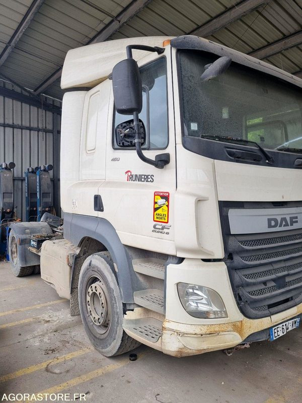 Tracteur DAF 4x2 CF - 2016 / 309955 KM - Cap tractor: Foto 2 Tracteur DAF 4x2 CF - 2016 / 309955 KM - Cap tractor: Foto 2