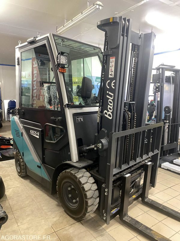 Chariot élévateur BAOLI KBE25N 2T5 ELECTRIQUE CABINE - Electrostivuitor: Foto 3 Chariot élévateur BAOLI KBE25N 2T5 ELECTRIQUE CABINE - Electrostivuitor: Foto 3