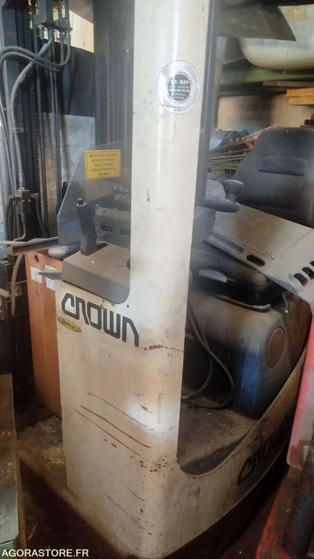 Chariot élévateur CROWN - EN PANNE - Unealtă/ Echipament: Foto 1 Chariot élévateur CROWN - EN PANNE - Unealtă/ Echipament: Foto 1