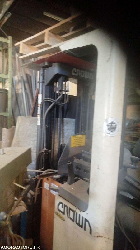 Chariot élévateur CROWN - EN PANNE - Unealtă/ Echipament: Foto 2 Chariot élévateur CROWN - EN PANNE - Unealtă/ Echipament: Foto 2