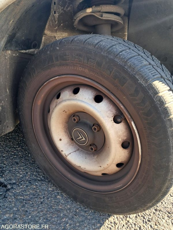 Citroën Berlingo 753 AGX 42 - Autoutilitară compactă: Foto 3 Citroën Berlingo 753 AGX 42 - Autoutilitară compactă: Foto 3